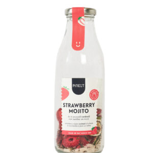 Préparation cocktail mojito fraise