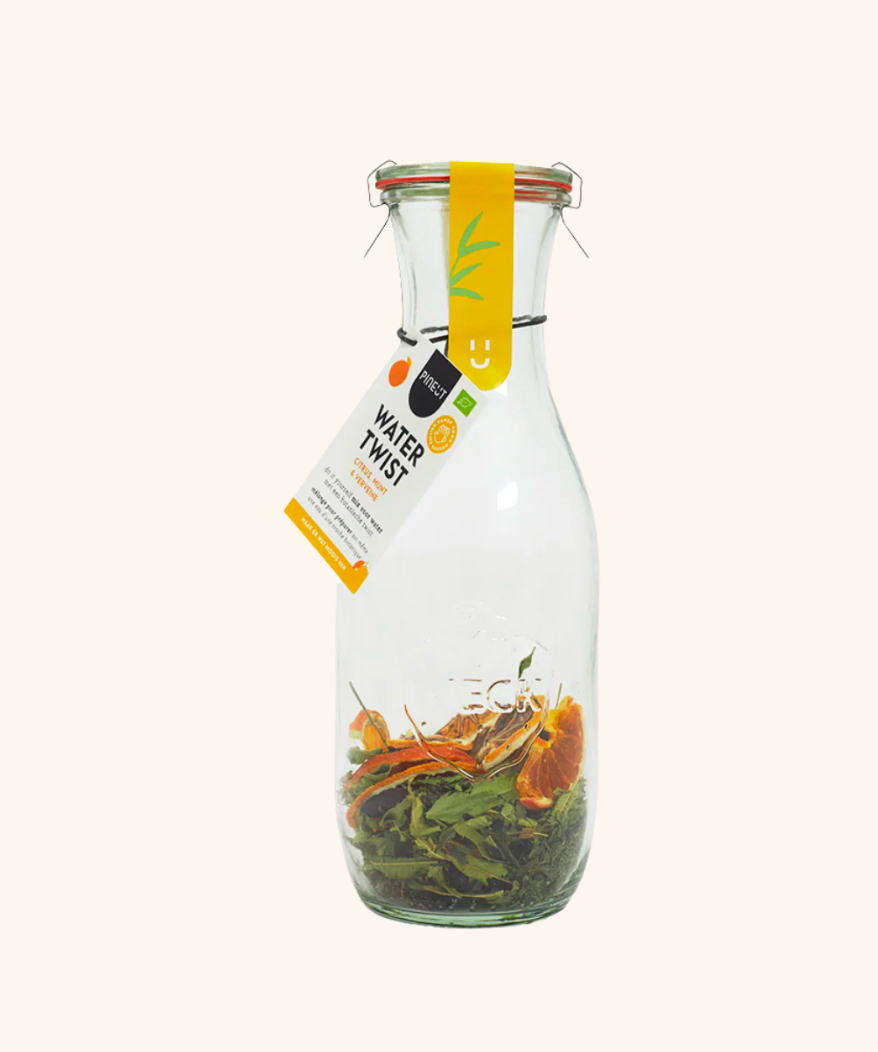 Mélange infusion eau botanique citron verveine et menthe